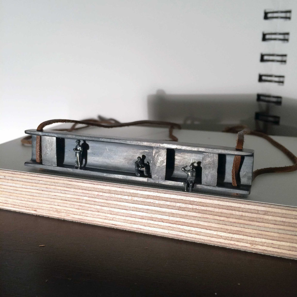 Deck Edge Pendant